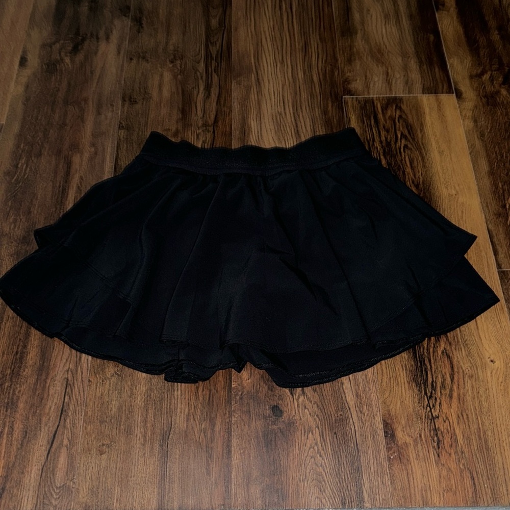 Lululemon black tennis skirt court rival high rise